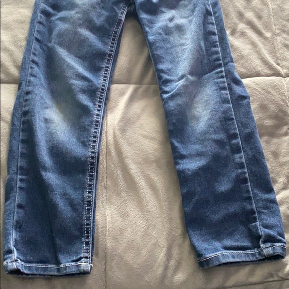 Girls size 6 jeans - Picture 2 of 4